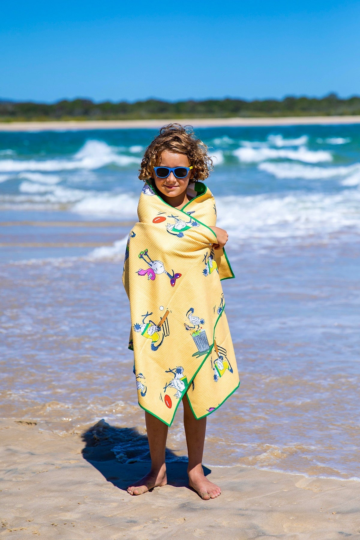 BAGLESS Kids Bin Chickens Beach Towel-Cheeky Winx