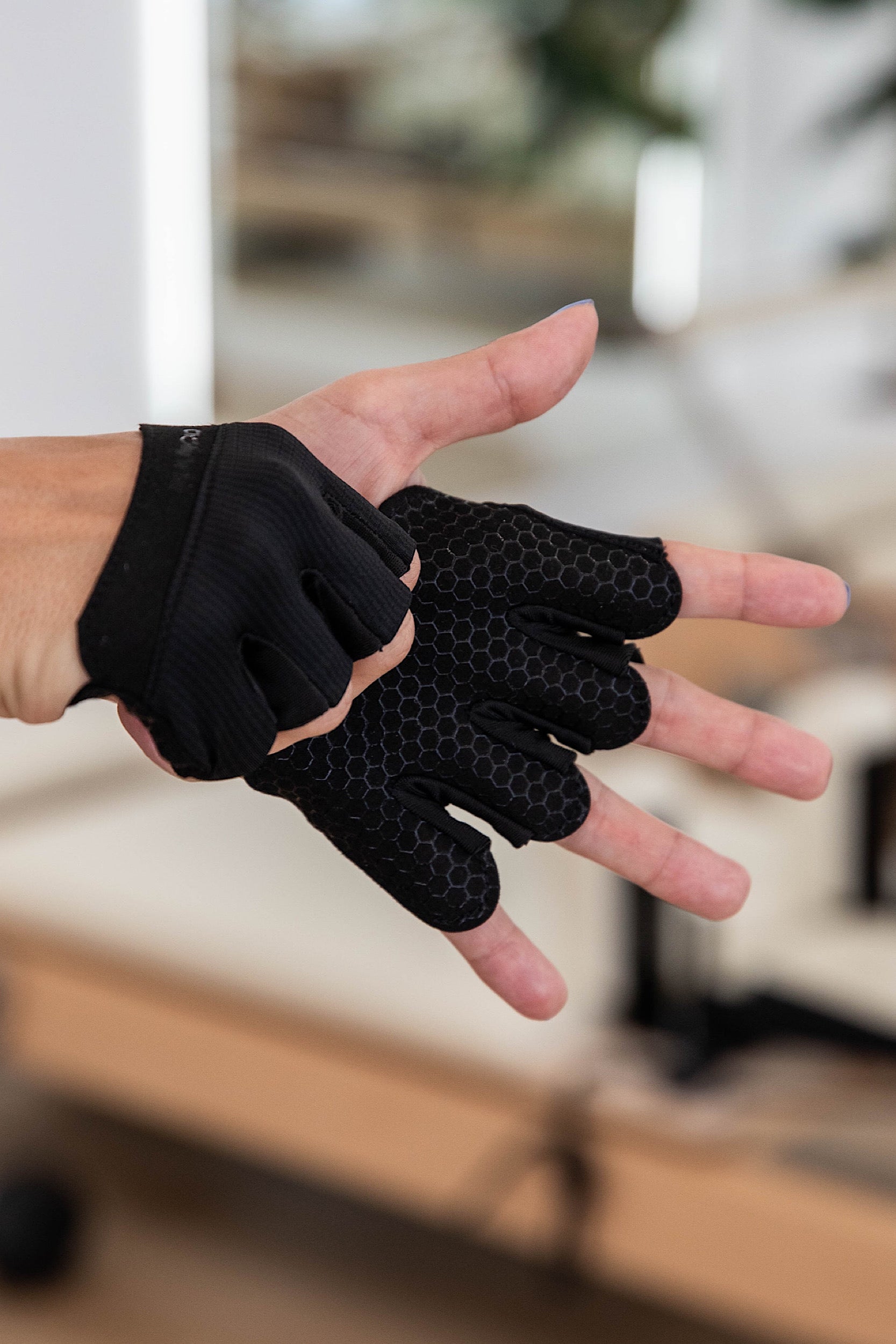 Black Gym Gloves-Cheeky Winx