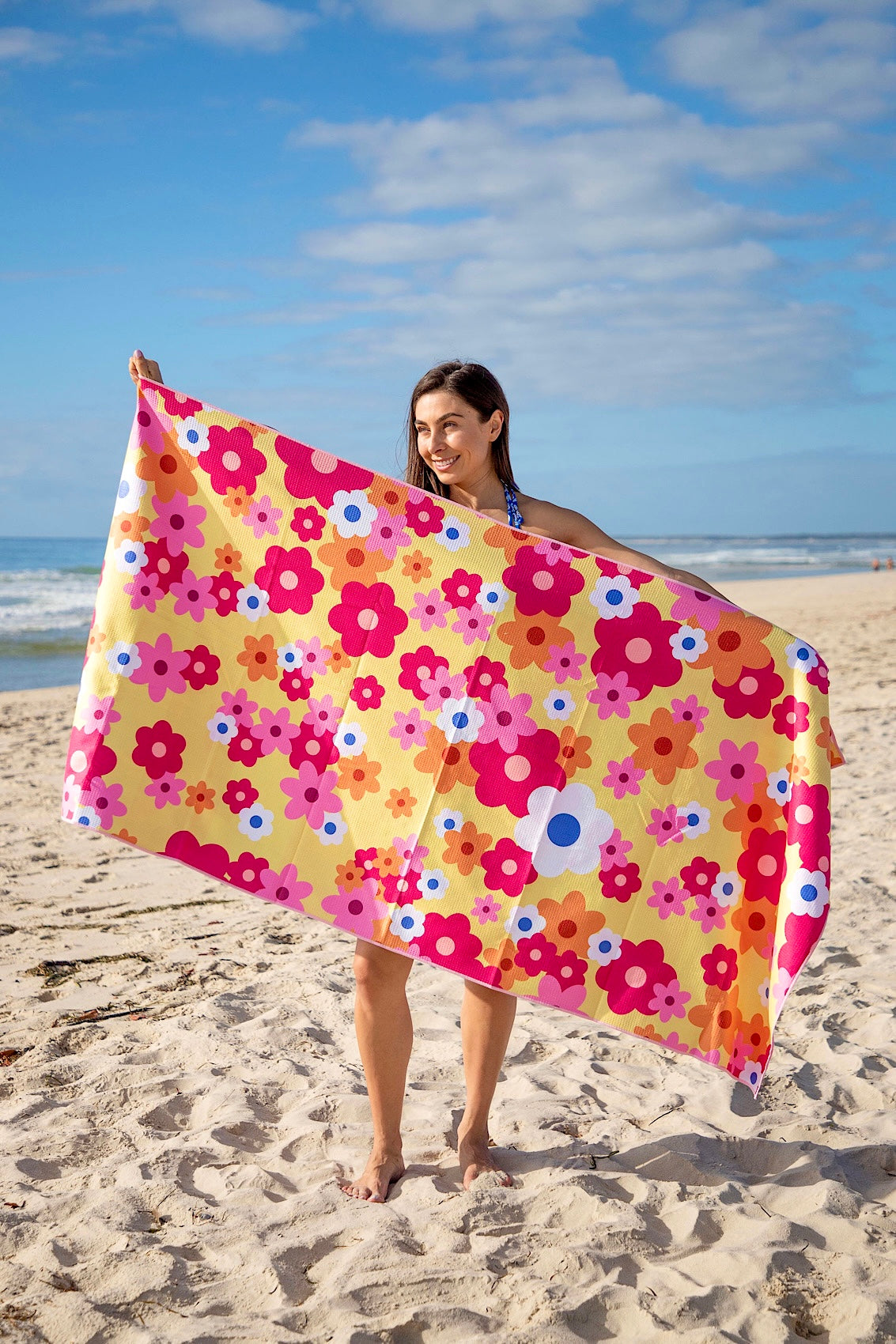 Daisy Fields Sand Free Beach Towel-Cheeky Winx