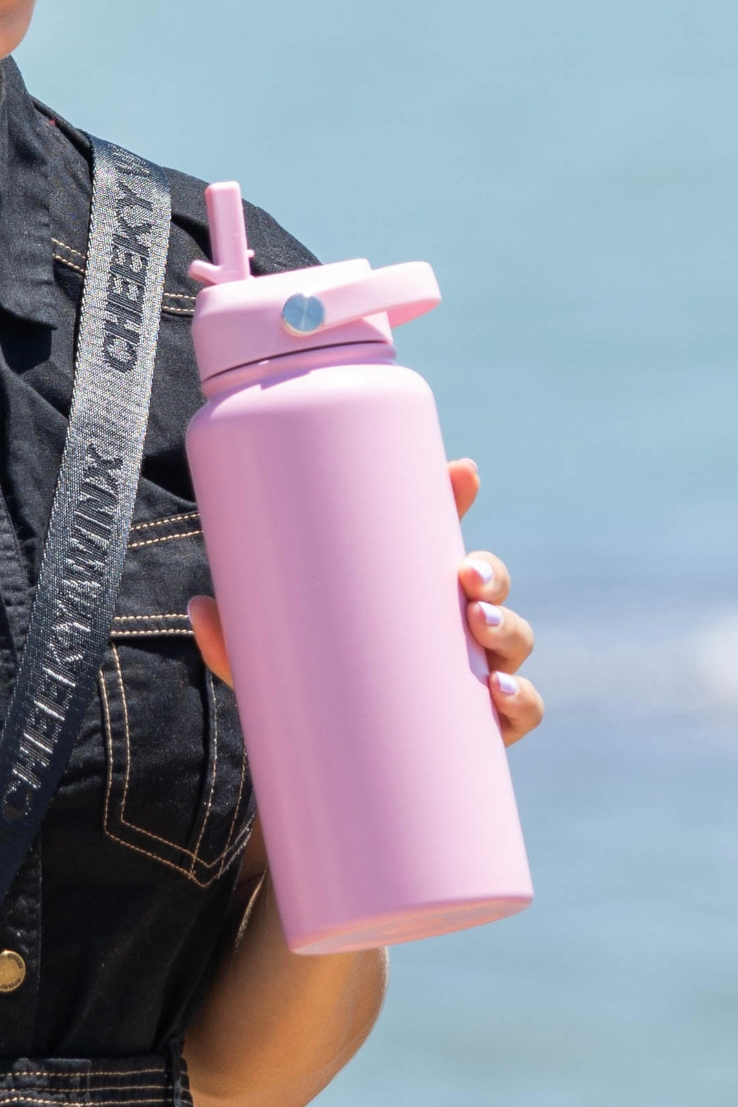 Pink Thermal Water Bottle 950ml + FREE silicone bumper-Cheeky Winx
