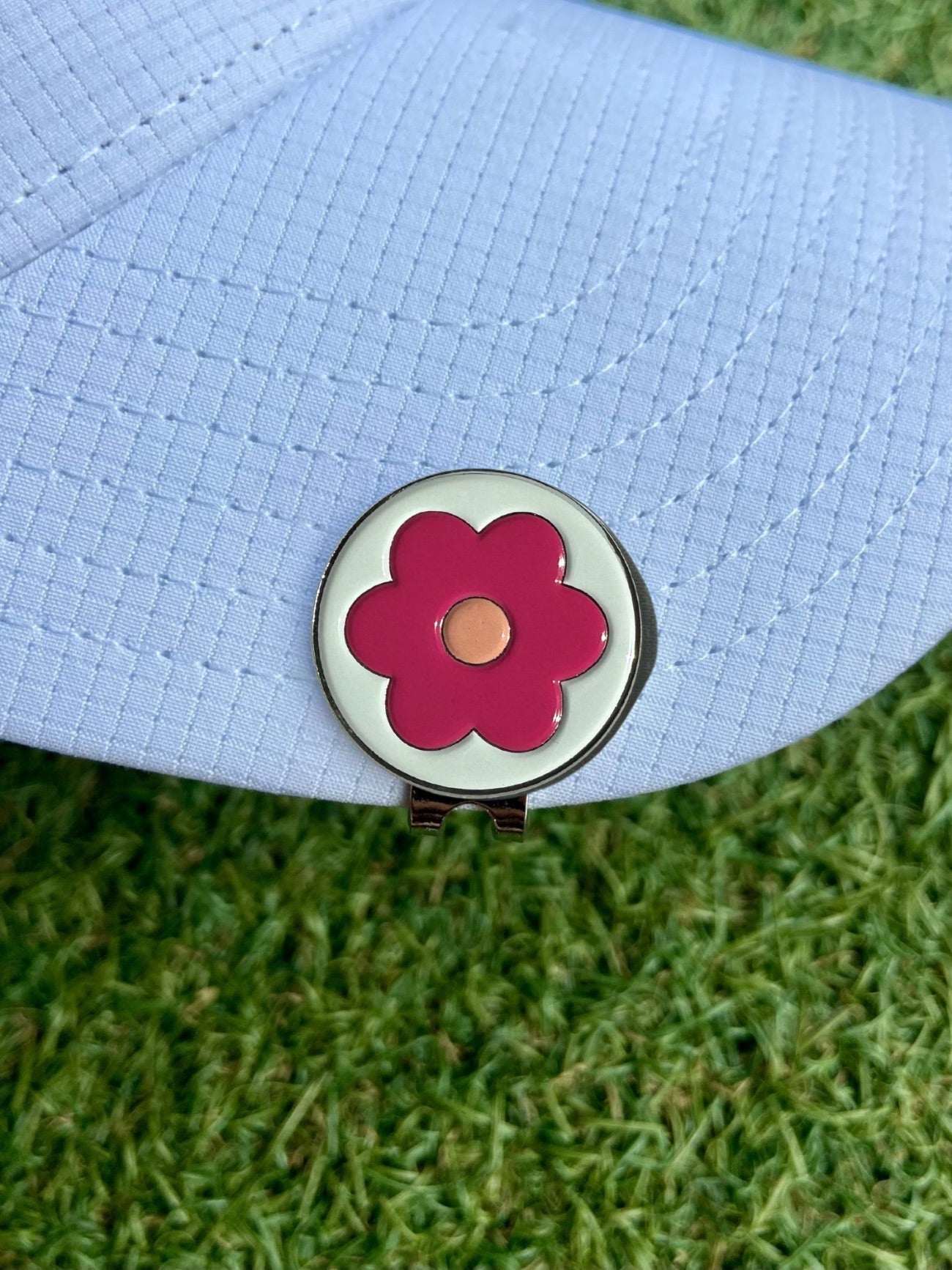Daisy Ball Marker - Cheeky Winx