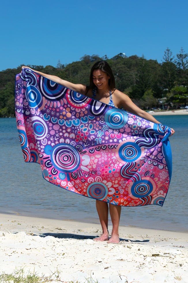 ネイタルデザインADVENTURE BEACH TOWEL M ブランケット Joy x Merindah-Gunya Beach Towel | Indigenous Art