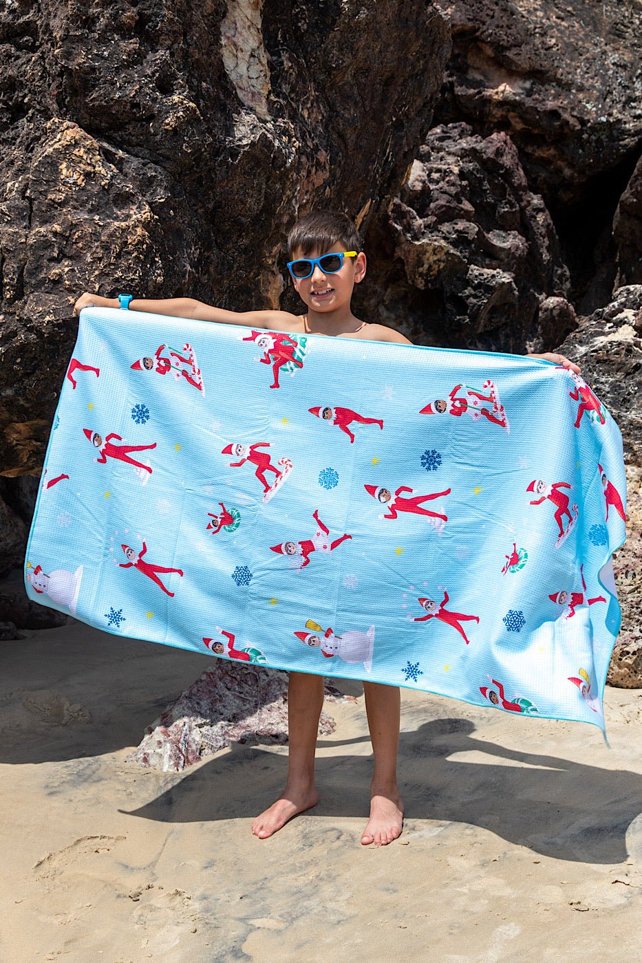 Kids Scout Elf Snow Days Beach Towel - Cheeky Winx