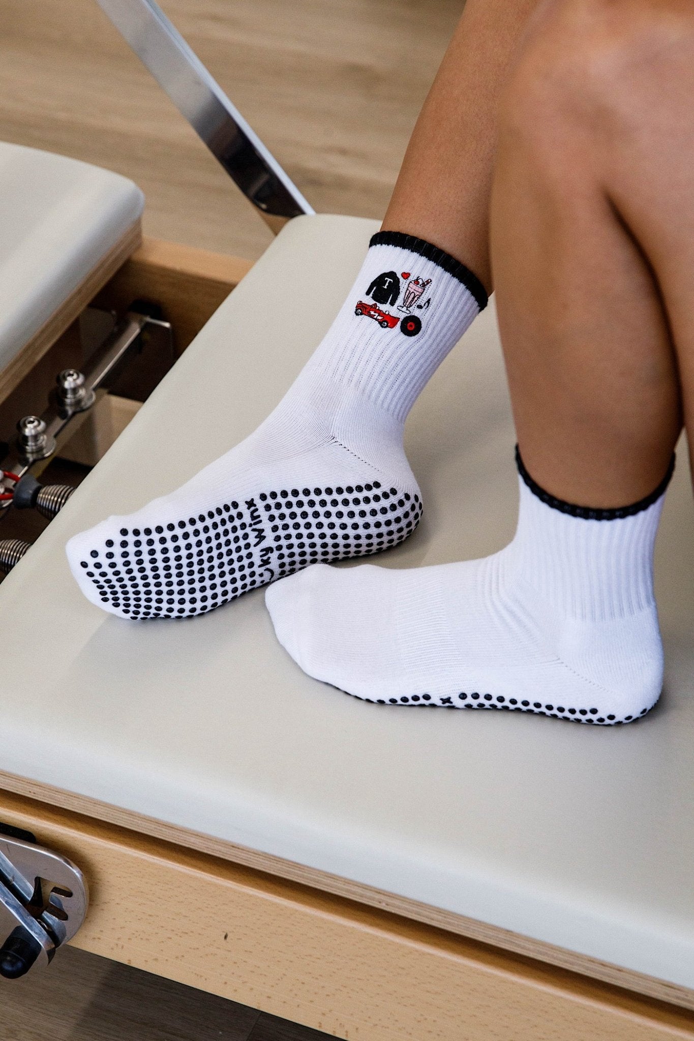 Crew 70's Throwback Grip Socks - Cheeky Winx