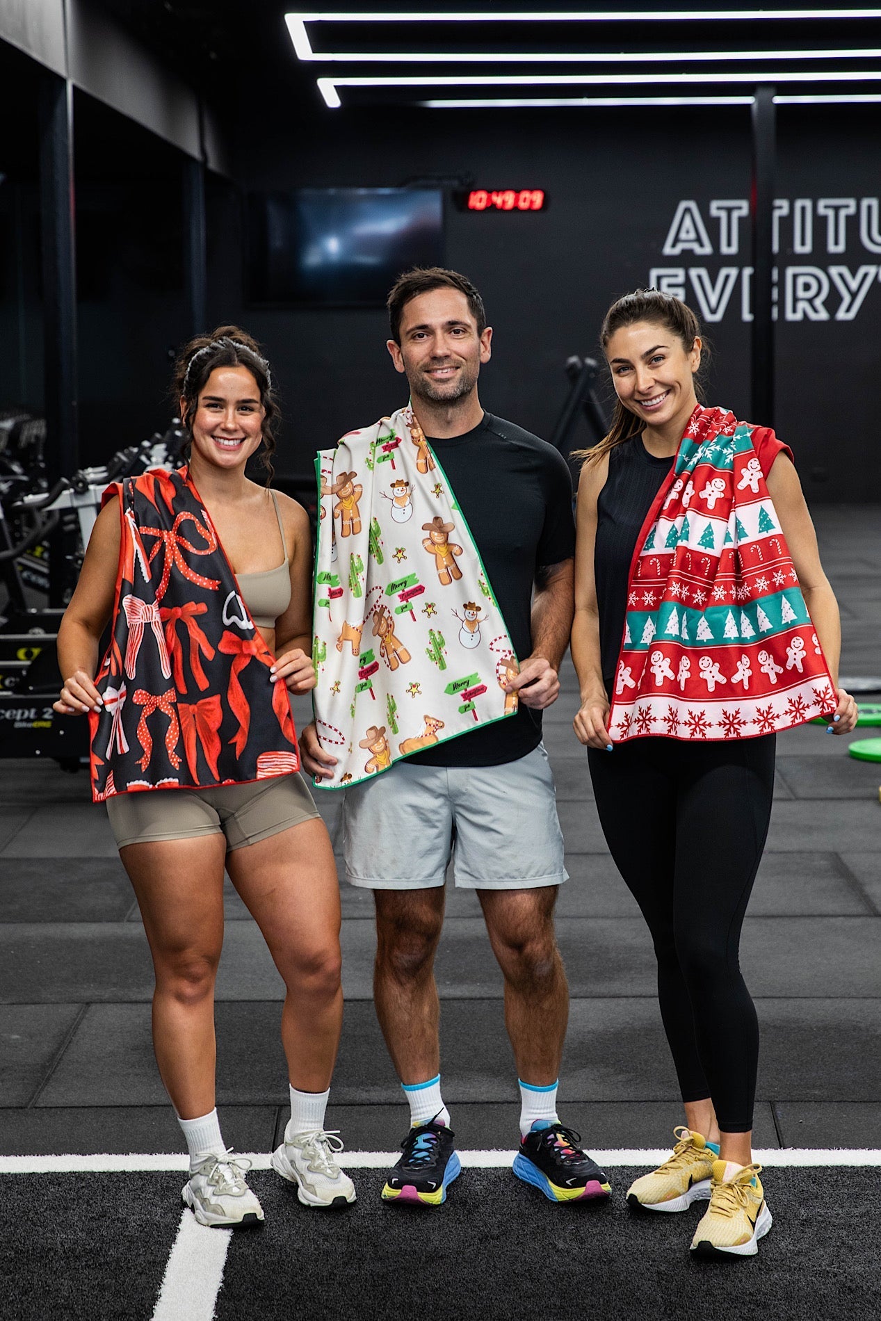 Green Christmas Gym Towel - Cheeky Winx