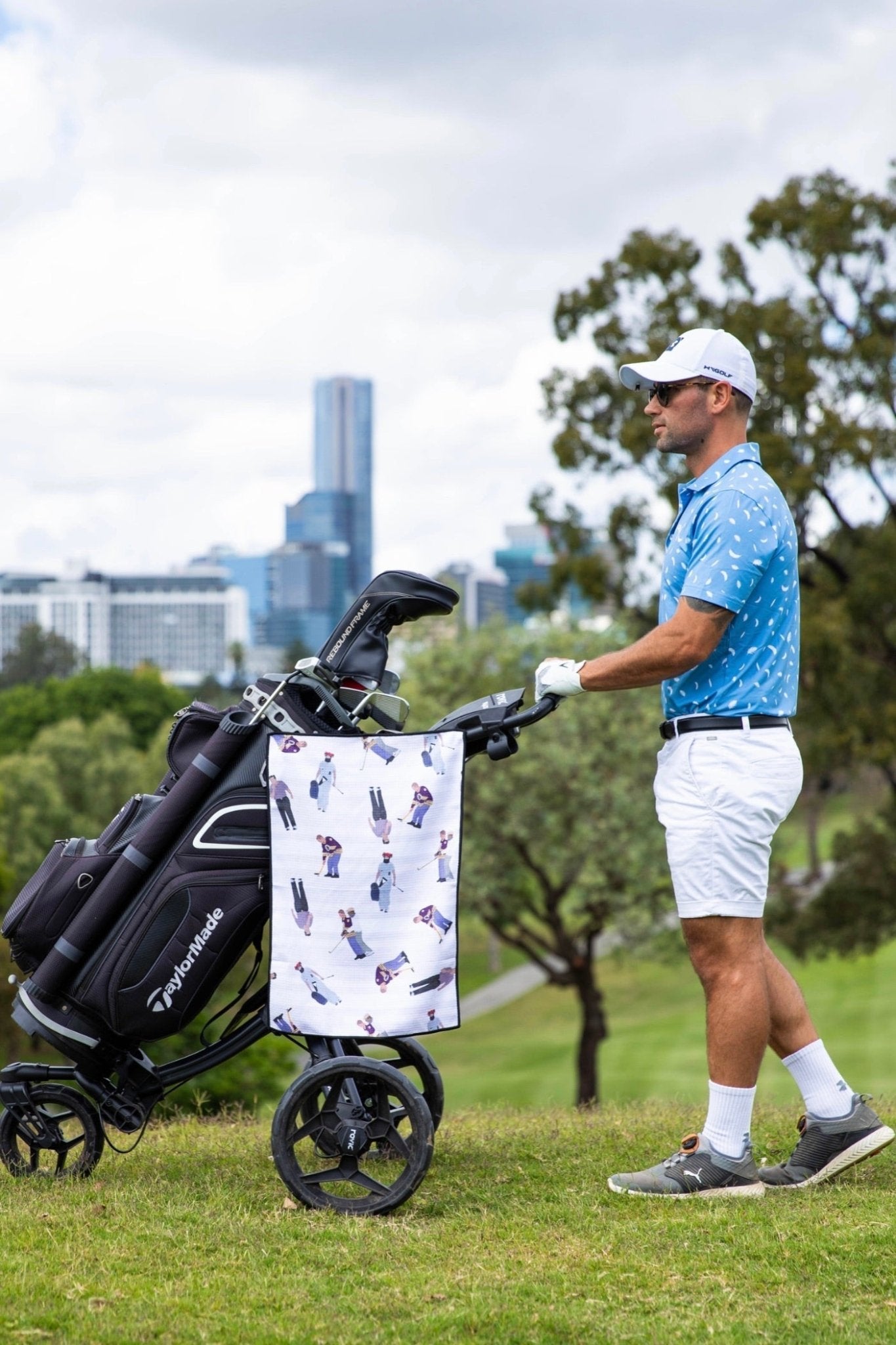 Happy Golf Towel | Personalised Golfing Gift | Cheeky Winx